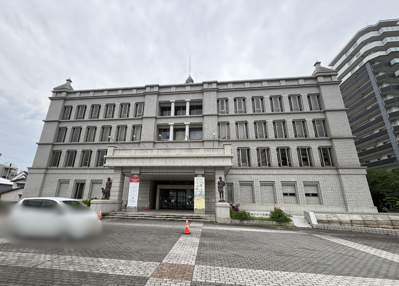 唐津市近代図書館
