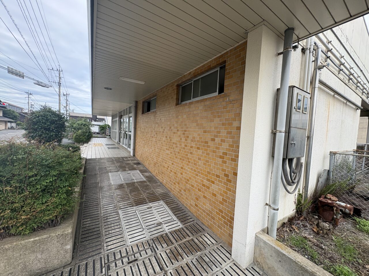 西唐津駅