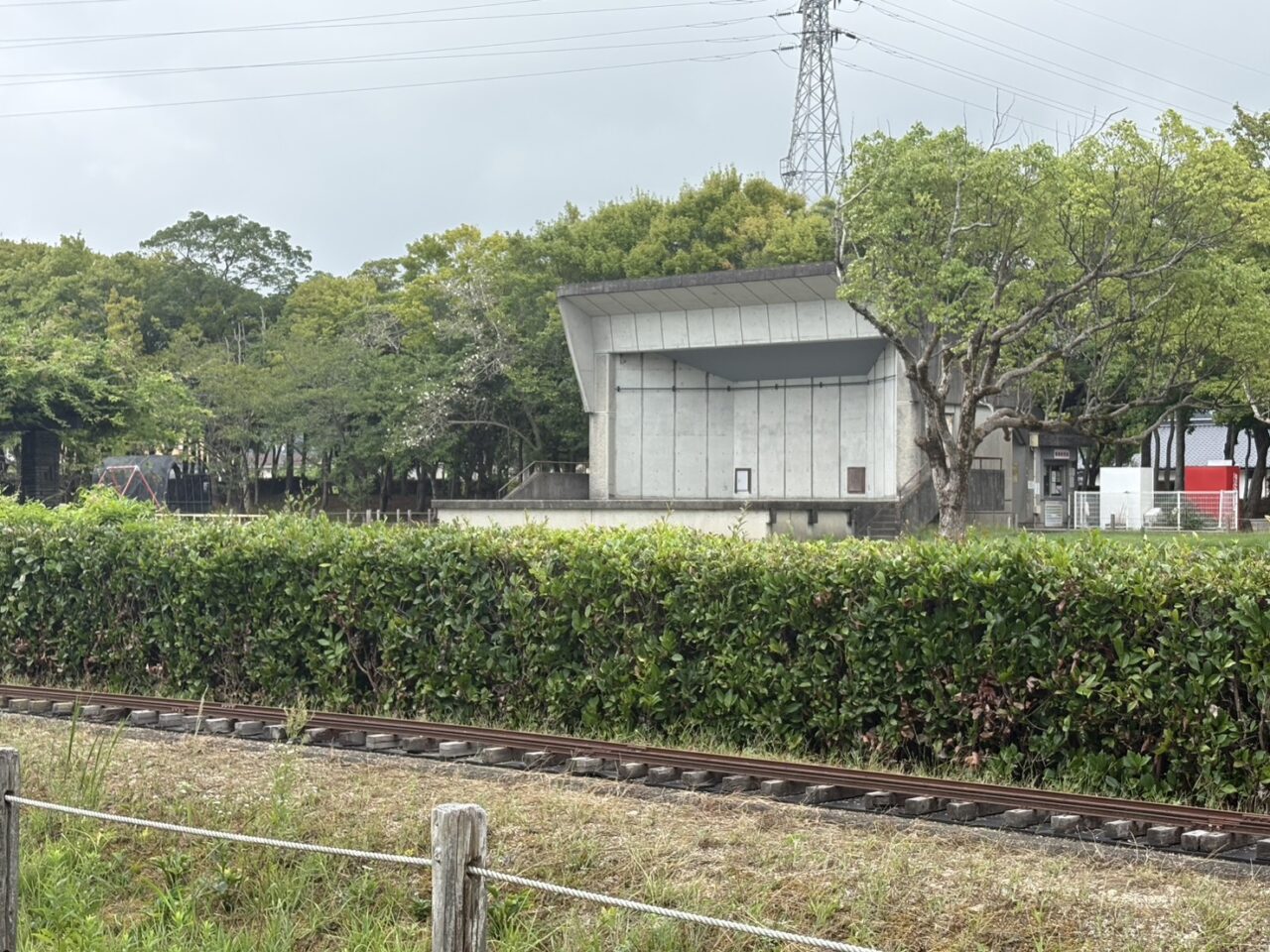 河畔公園