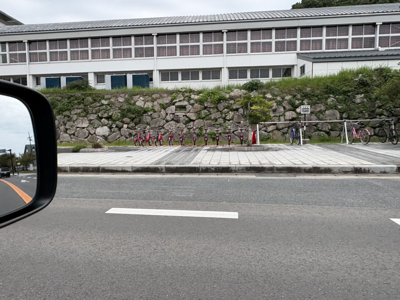 チャリチャリ